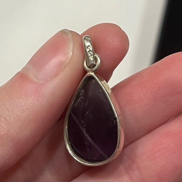 Sterling silver purple stone pendant - Picture 4 of 9